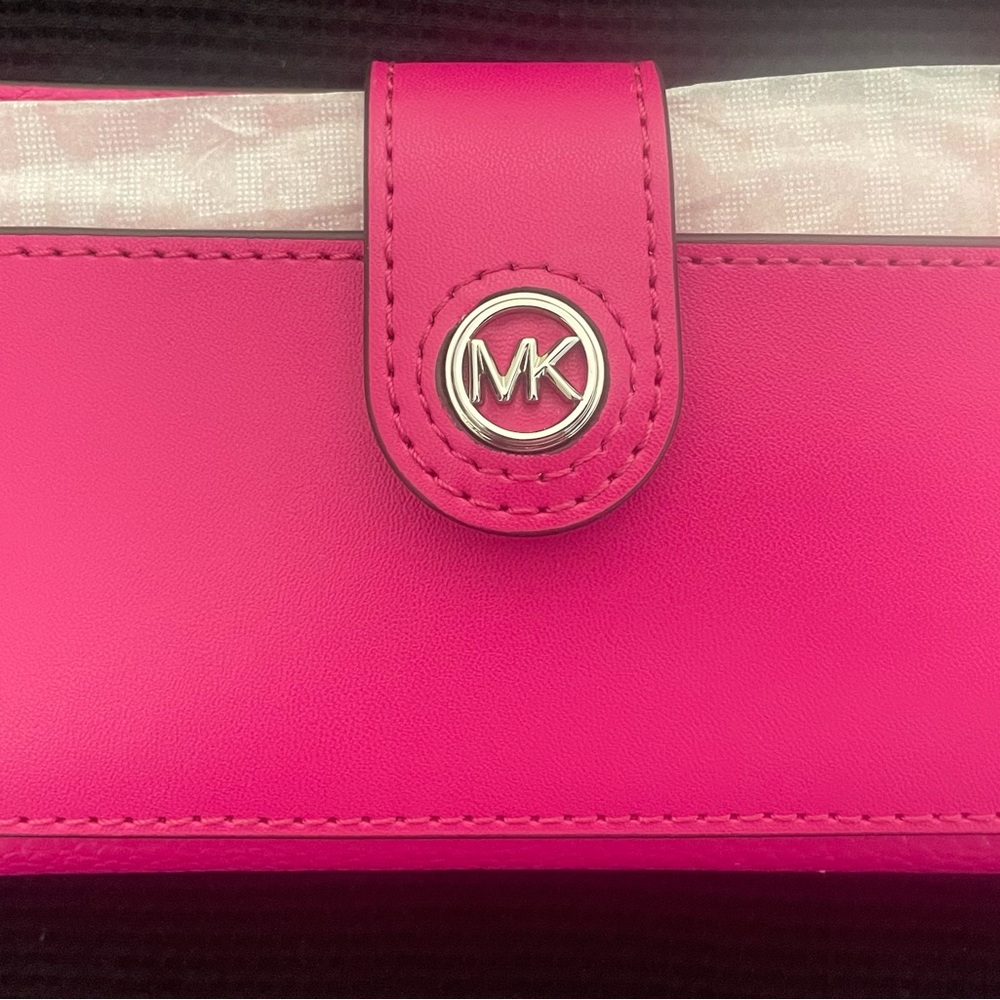 Michael Kors Fuchsia Mini Wallet NWT